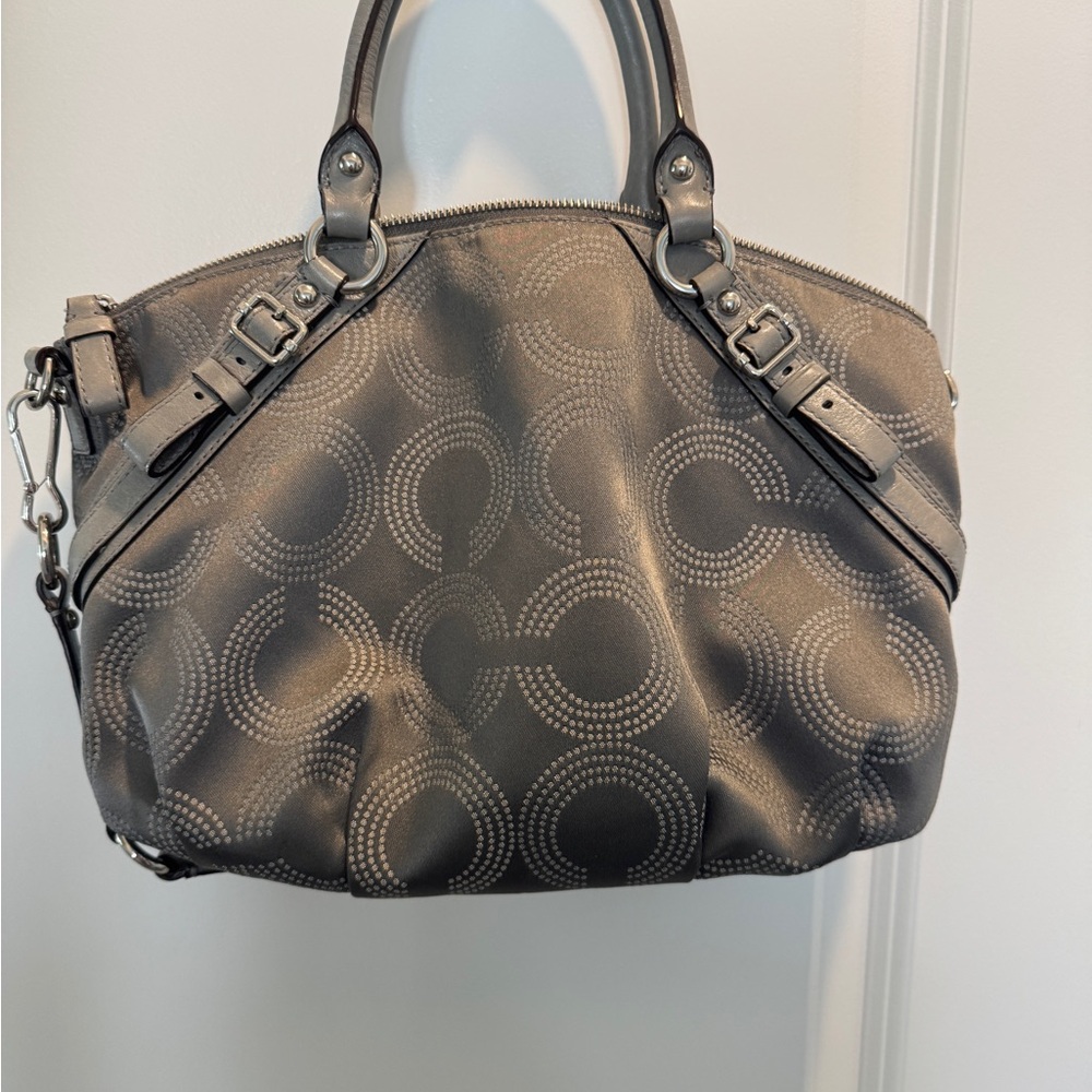 Coach purse - Picture 4 of 5